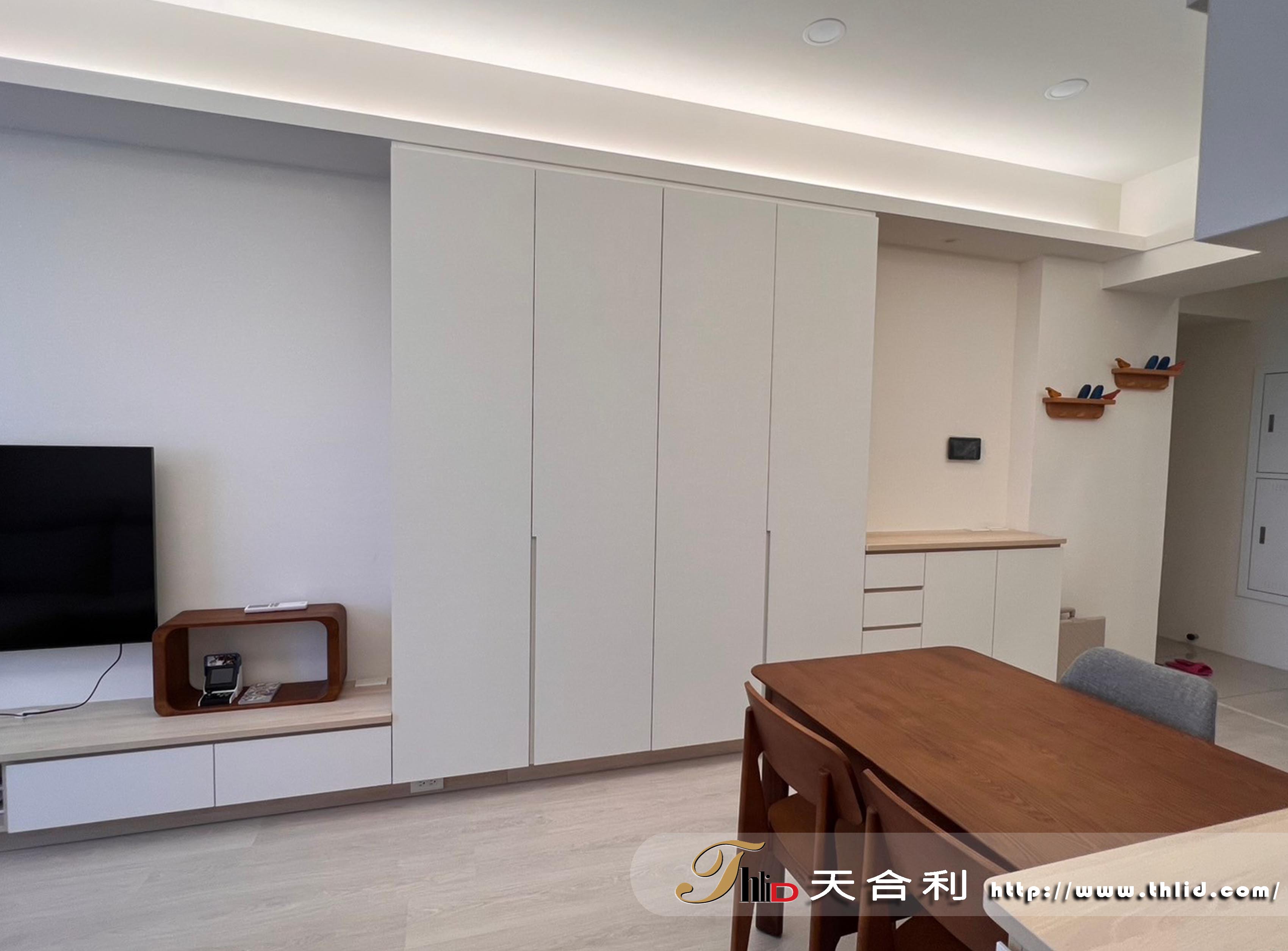 機能小宅設計｜入口造型、整面收納與床底活用